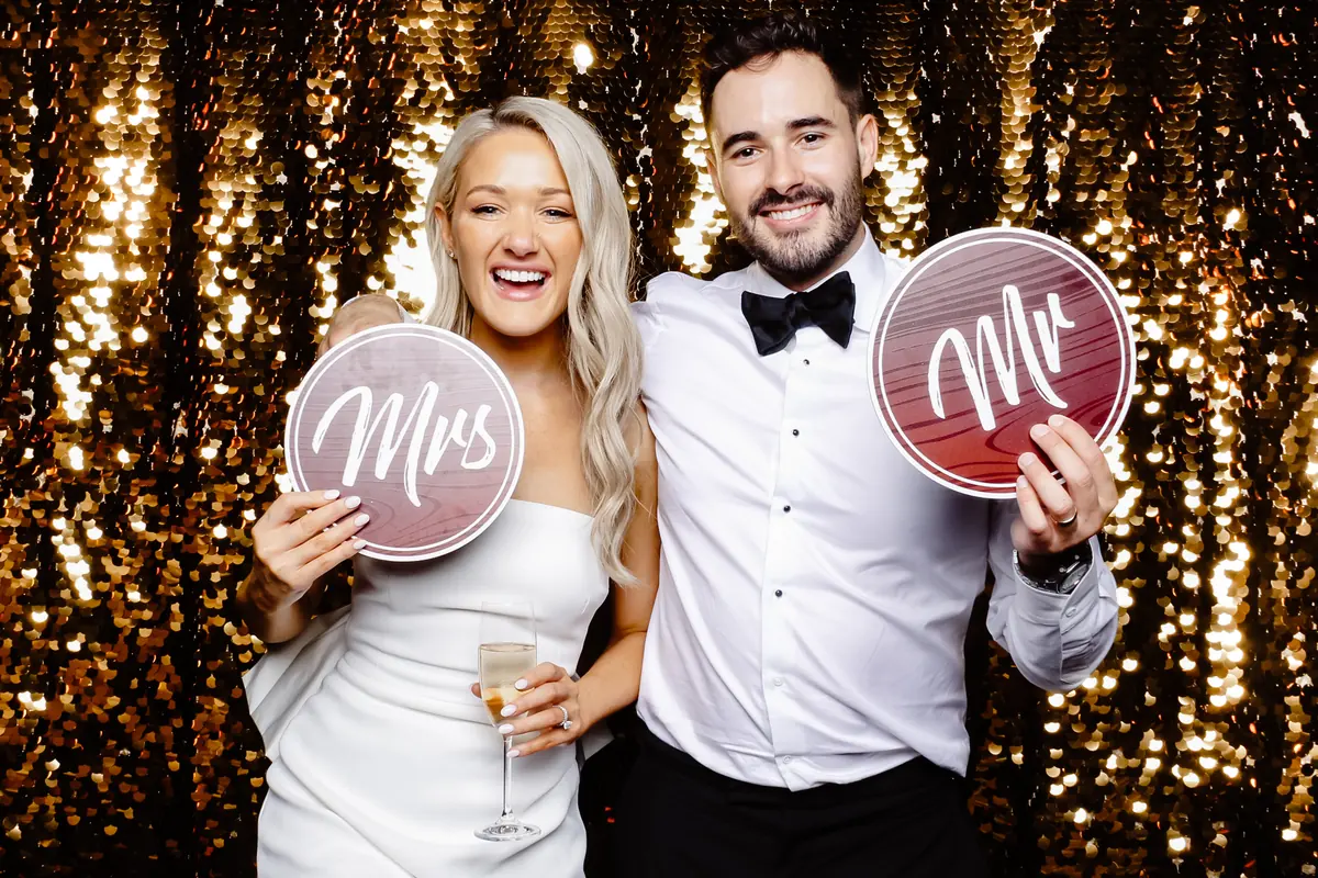 Weddings photo booth hire