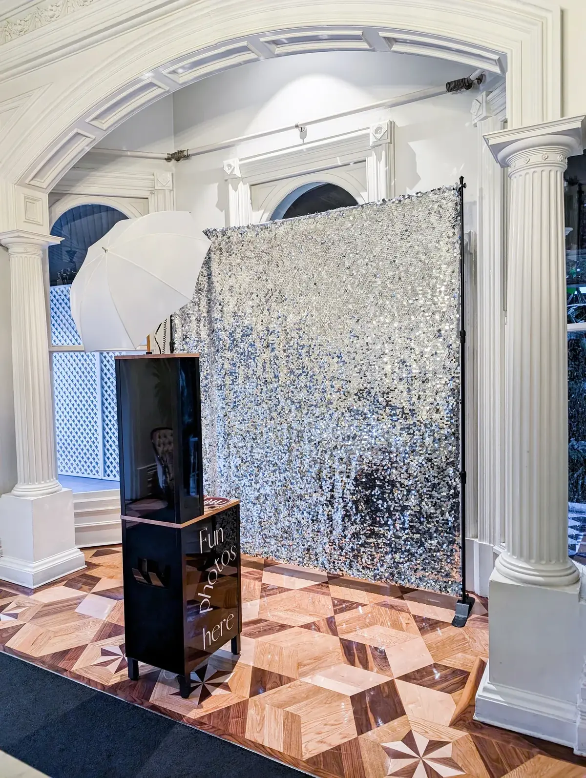 Lucida, the Open Booth